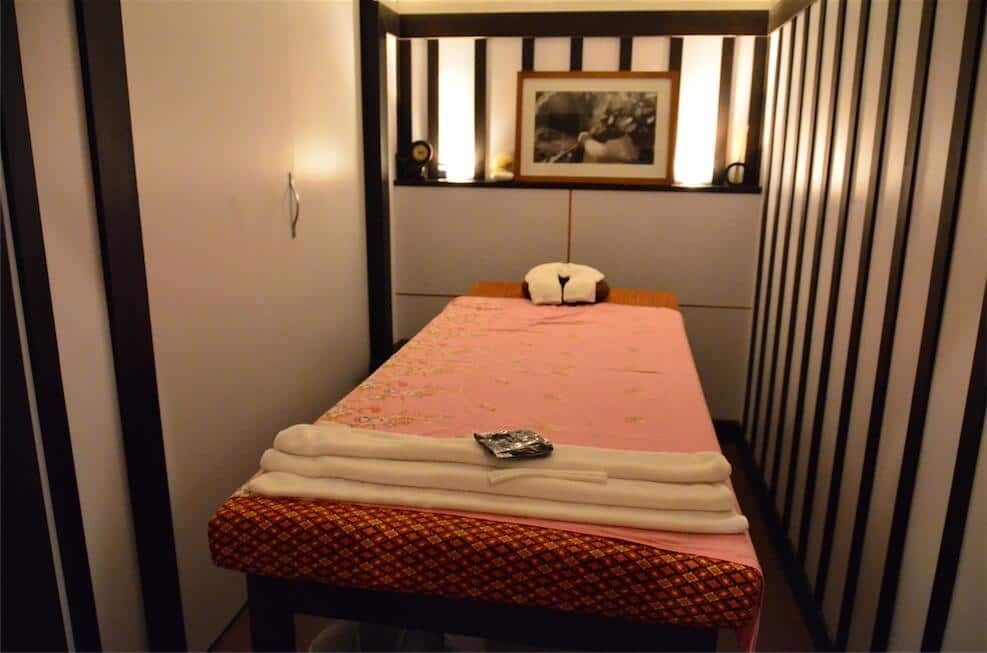 Top 5 Ladyboy Massage Parlours In Bangkok, Thailand
